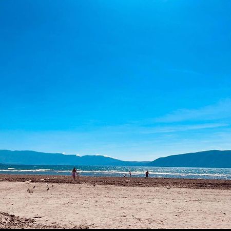 Soleil Apartment With Sunbed & Umbrella Vlorë エクステリア 写真