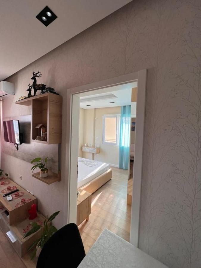 Soleil Apartment With Sunbed & Umbrella Vlorë エクステリア 写真