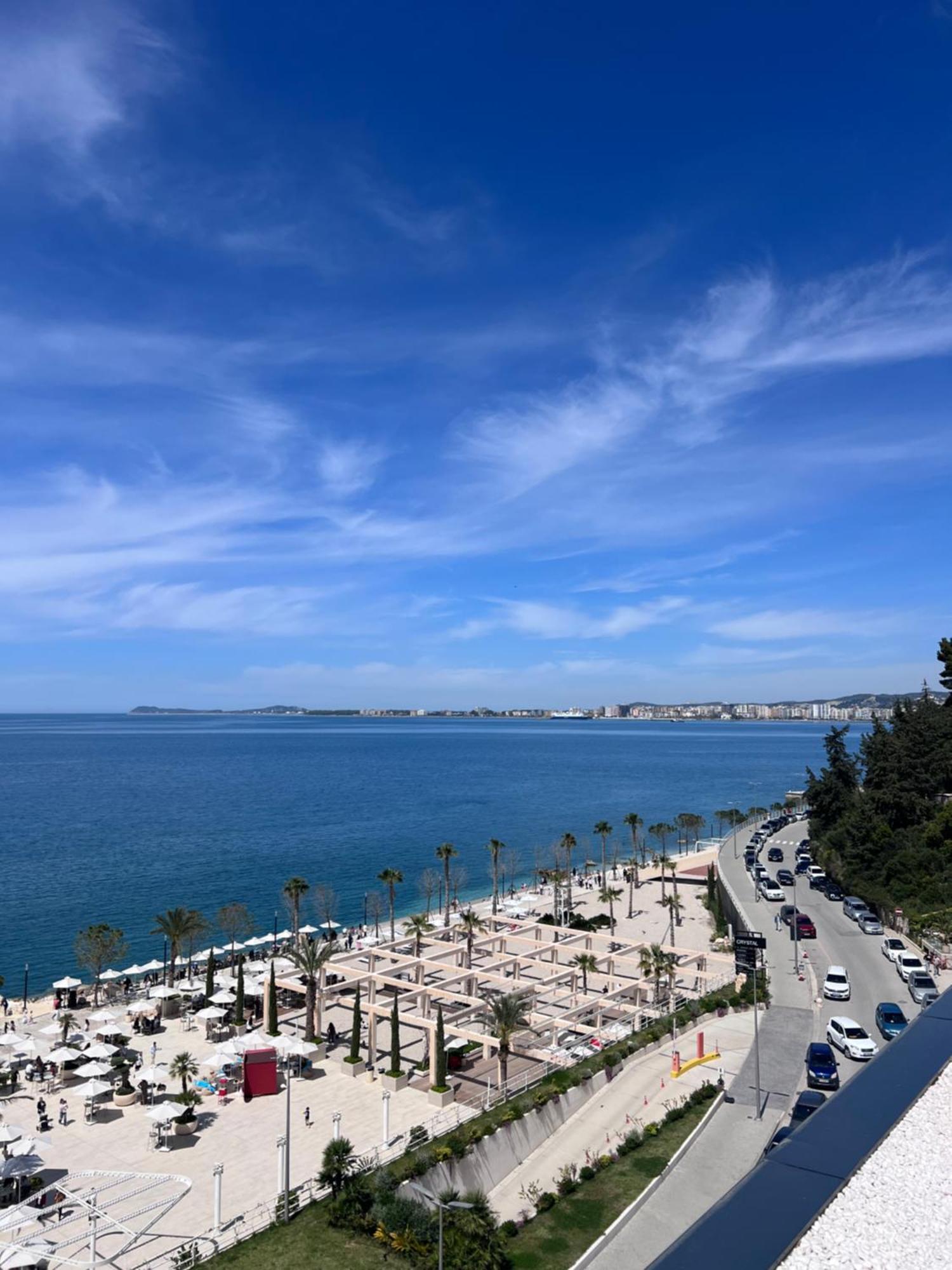 Soleil Apartment With Sunbed & Umbrella Vlorë エクステリア 写真